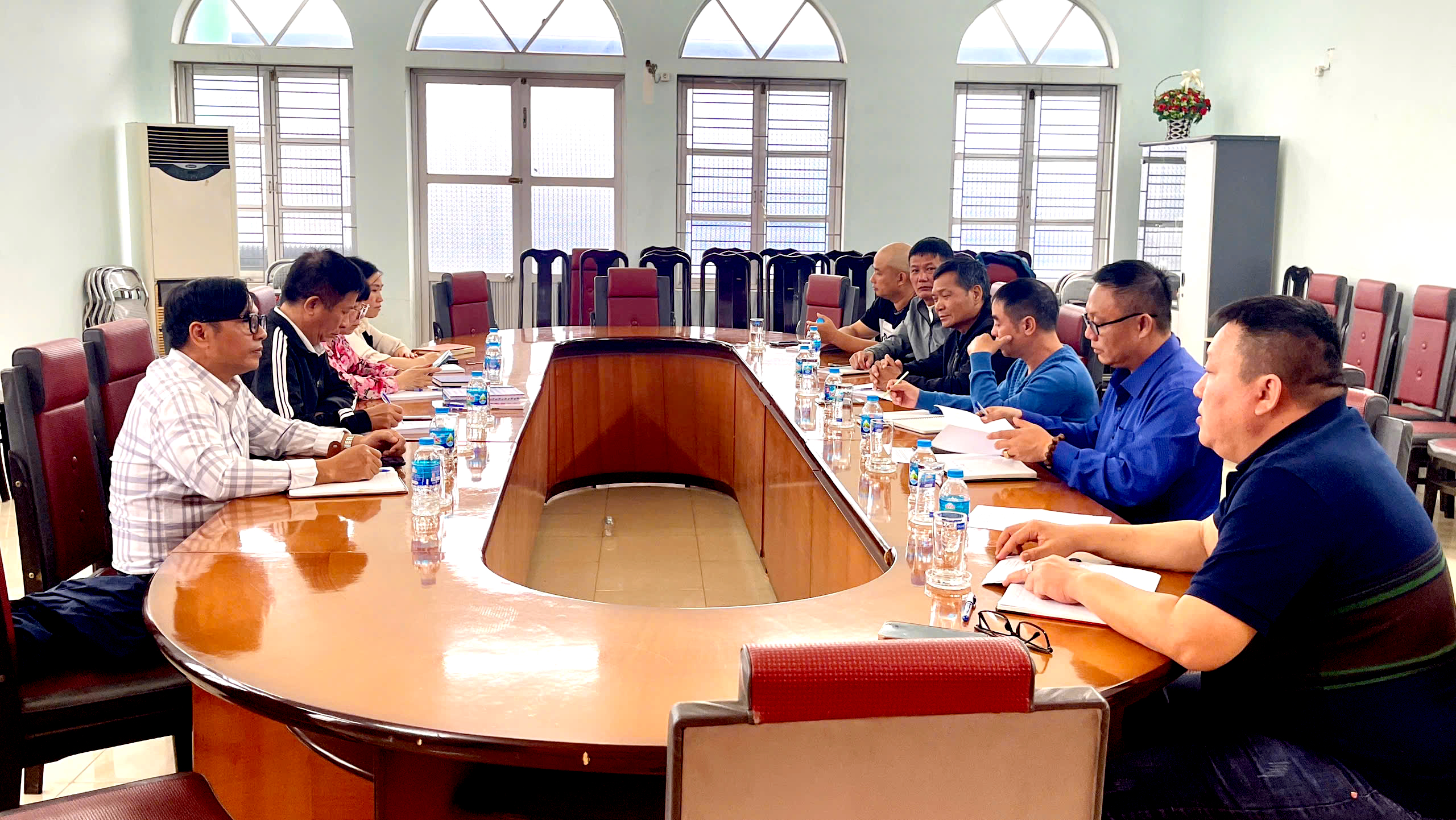 Chi bộ Công ty Cổ phần Cơ khí Đóng tàu – Thủy sản Việt Nam: Đổi mới sinh hoạt thường kỳ tháng 11/2025, đẩy mạnh ứng dụng công nghệ thông tin trong công tác Đảng